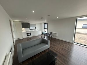 Photo 8- click for photo gallery